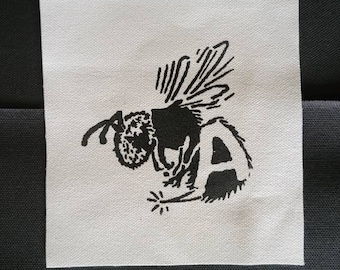 Parche de abeja anárquica