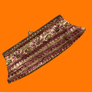 90's vintage gold satin pink embroidered sequins beaded clutch bag 8.5-11.5" x 1.25" x 4" Nicole lee collection