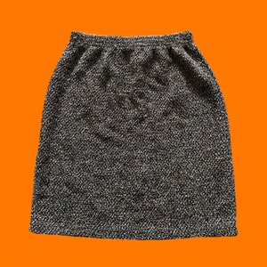 90&#39;s vintage black and cream fuzzy textured high waisted mini skirt MEDIUM metro 12 New York