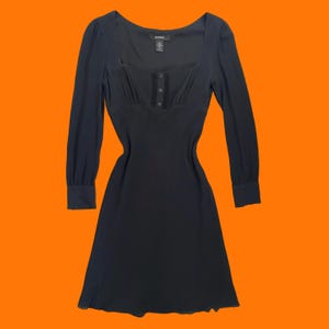 00&#39;s vintage black long sleeve 100% silk y2k dress Size 5/6 express *flaws*