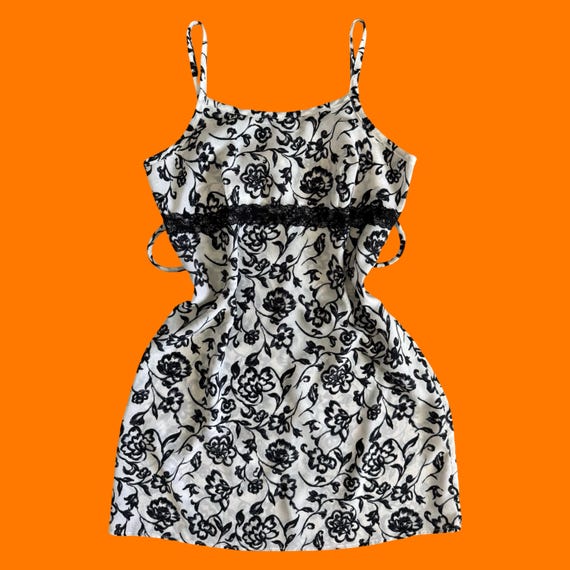 90's Vintage Floral Lace Babydoll Skater Girl Mini Dress MEDIUM No  Boundaries - Etsy Israel