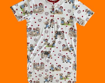 90er vintage rhagged ann schlaf shirt kitschiges herz print t-shirt kleid LARGE