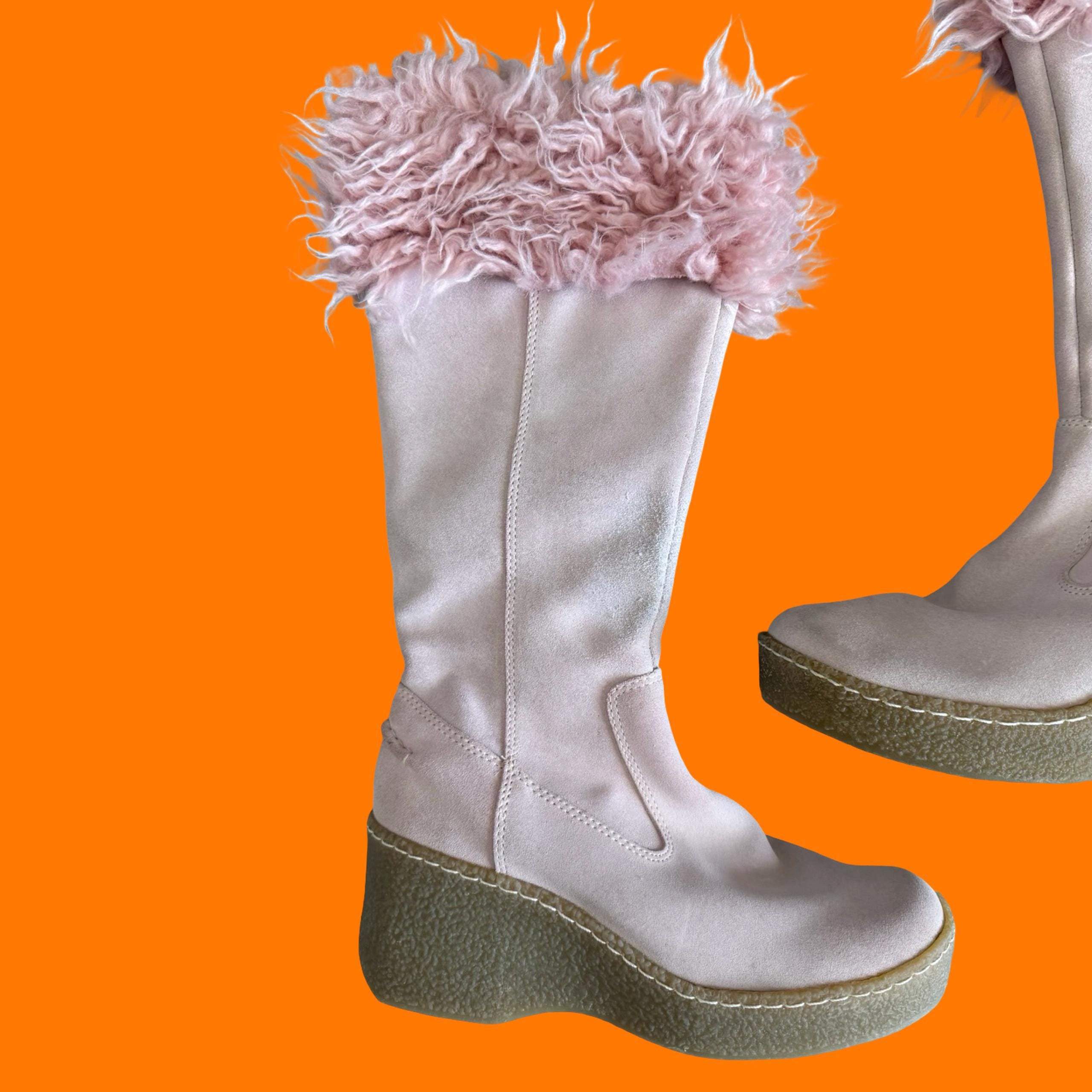 90's 00's Vintage Baby Pink Furry Chunky Platform Boots Y2k Size 8