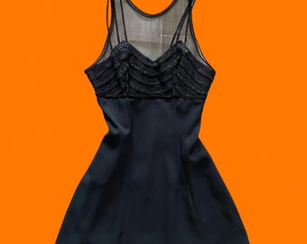 Mini abito formale vintage anni '90 in rete nera con collo alto e glitter, taglia 7