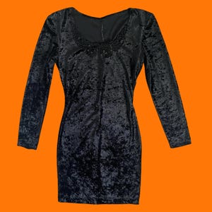 90er Vintage schwarzes Samt Minikleid mit Paillettenbesatz und langer Ärmel Spitze XS SMALL