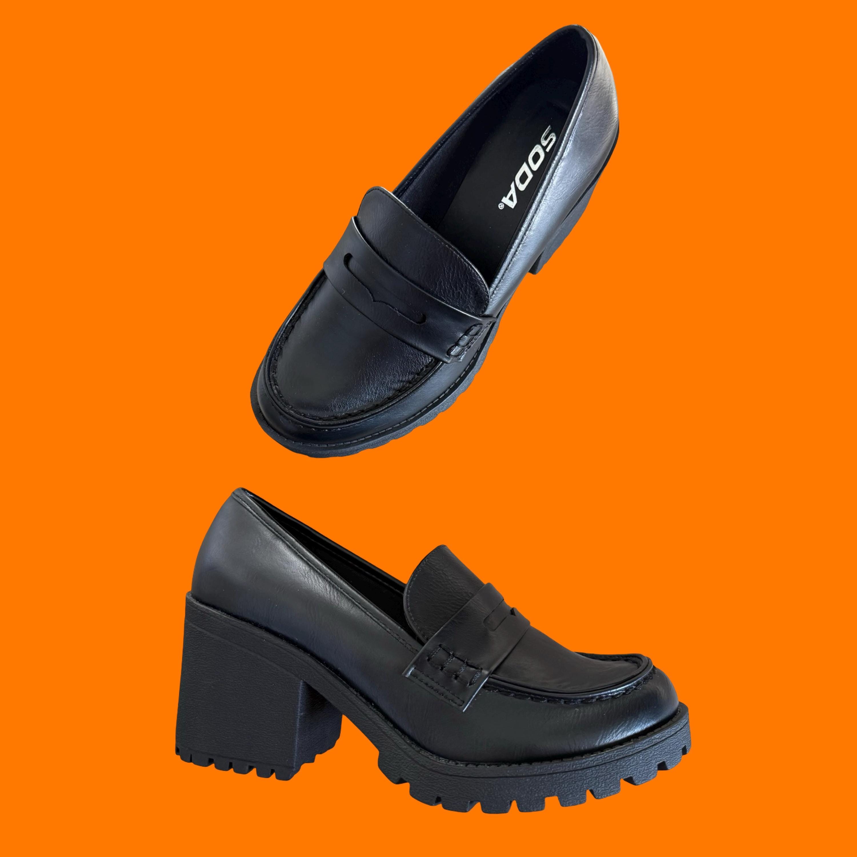 90's 00's Vintage Black Faux Leather Chunky Platform Y2k Penny
