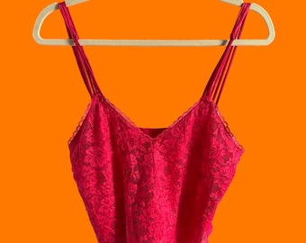 Camiseta de tirantes de lencería vintage de los 90, de satén rojo y encaje, talla PEQUEÑA, de Victoria's Secret.