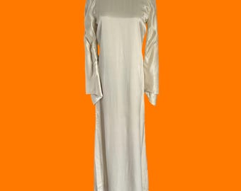 Abito da sposa vintage anni '60/'70 in raso liquido color crema, stile avanguardia, maniche lunghe, taglia S/M