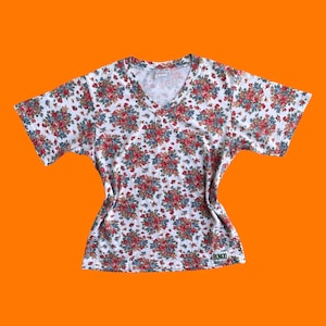 90&#39;s vintage earthy floral print cotton v neck oversized boxy 100% cotton t shirt SMALL Bongo