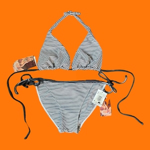 00&#39;s vintage navy and white striped triangle string y2k two piece swimsuit bikini MEDIUM D cup *deadstock*