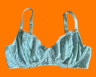 Sujetador vintage de encaje floral verde estilo años 2000, Y2K *Talla estimada: 38DD* Victoria's Secret