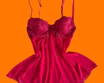 Lencería vintage de gasa roja con encaje de los años 2000, estilo romántico, bustier, vestido lencero, talla M.