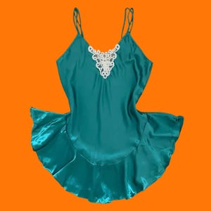 90&#39;s vintage teal silky satin 100% polyester white lace spaghetti strap mini slip dress MEDIUM cinema etoile