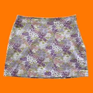 00&#39;s vintage groovy purple floral print cotton blend y2k mini skirt Size 3/4 express
