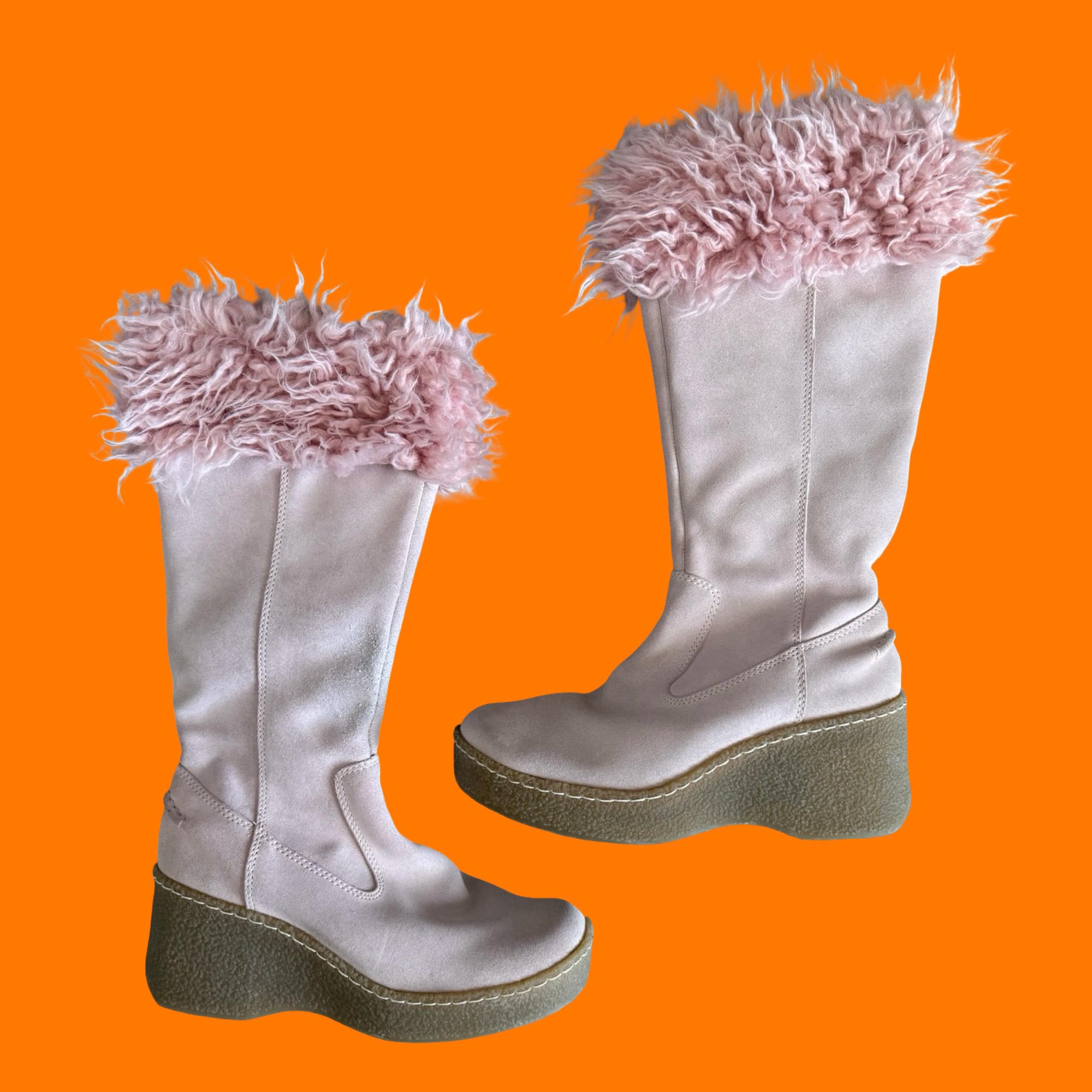 90's 00's Vintage Baby Pink Furry Chunky Platform Boots Y2k Size 8
