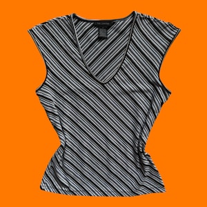 90&#39;s vintage striped v neck bodycon tank top MEDIUM the limited
