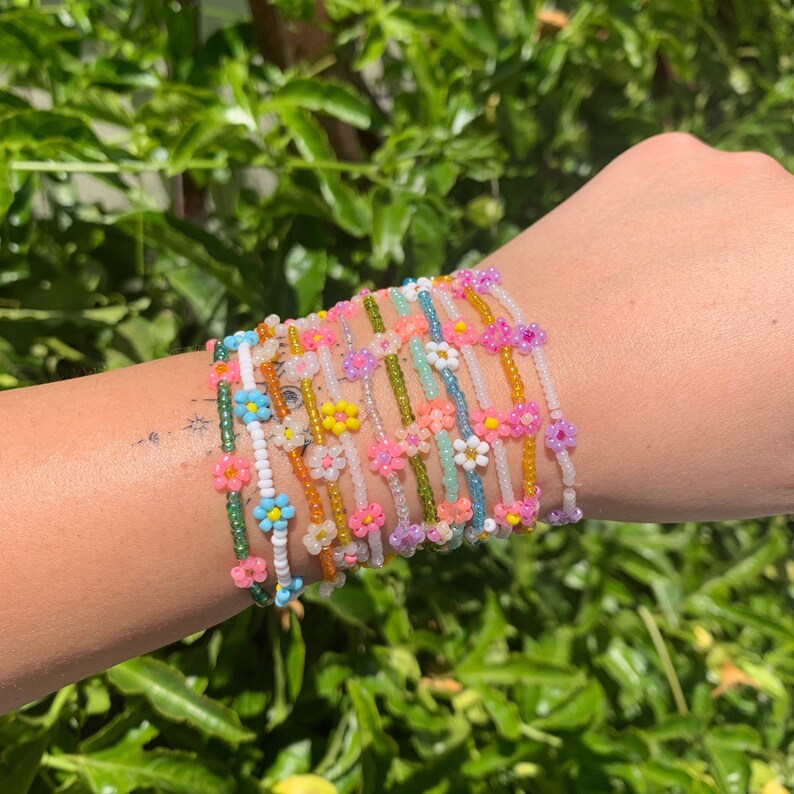Beaded Daisy Flower Bracelet Layering Bracelet Colorful Etsy