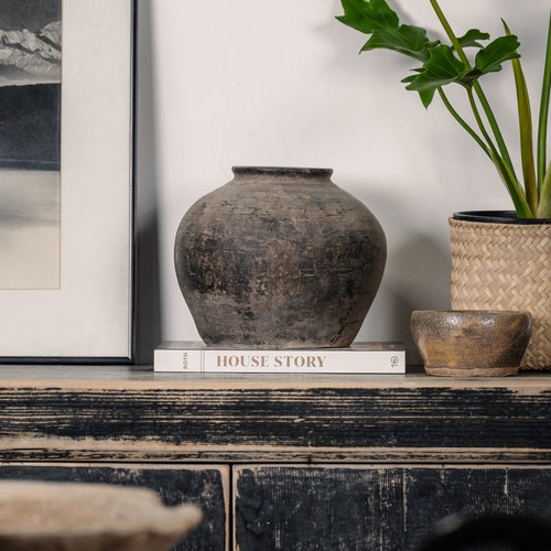 Vase rustique en terre cuite vintage noir et gris sans poignées