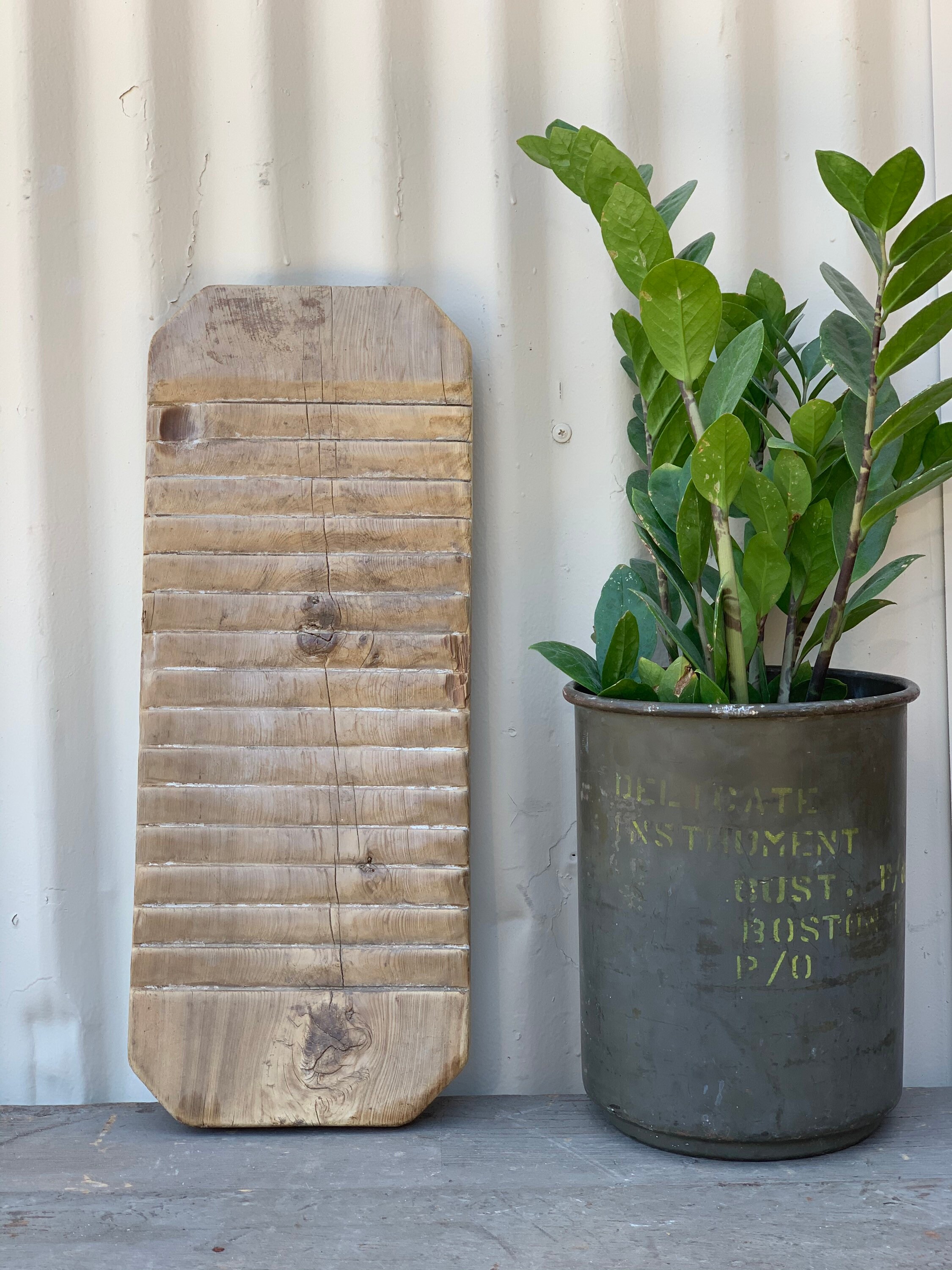 Antique Wooden Washboard (Free Shipping)