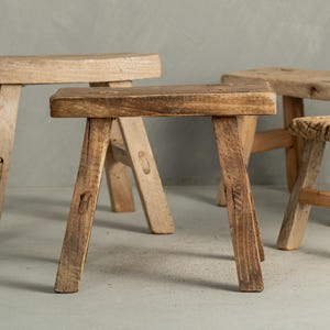 Wooden Stool Vintage Riser Rustic Elm Wood Display Riser Stand Stool Kitchen Stool Bathroom Stool Kid Bench Entryway Bench (Free Shipping)