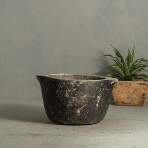 Hand-carved SoapStone Vessel Rustic Stone Pot  {SS1} (Free Shipping)