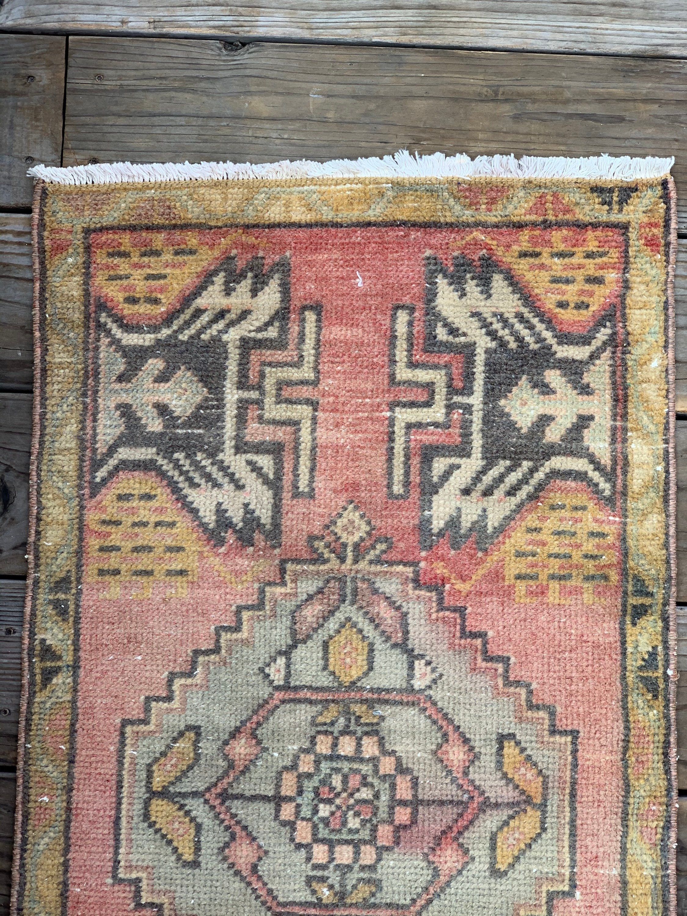 Handmade Vintage Tribal Rug {K} (Free Shipping)