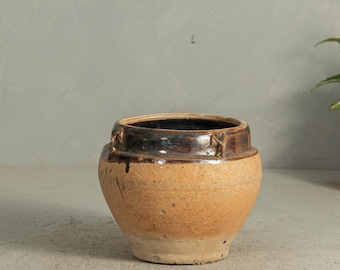 Vintage Glossy Brown Pot – Ceramic Decorative Vessel {G1} (Free Shipping)