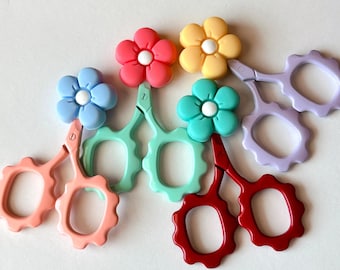 Daisy Embroidery Scissors - Includes Blade Tip Cover - Floral - Notions - Petite - Travel - TSA Compliant -