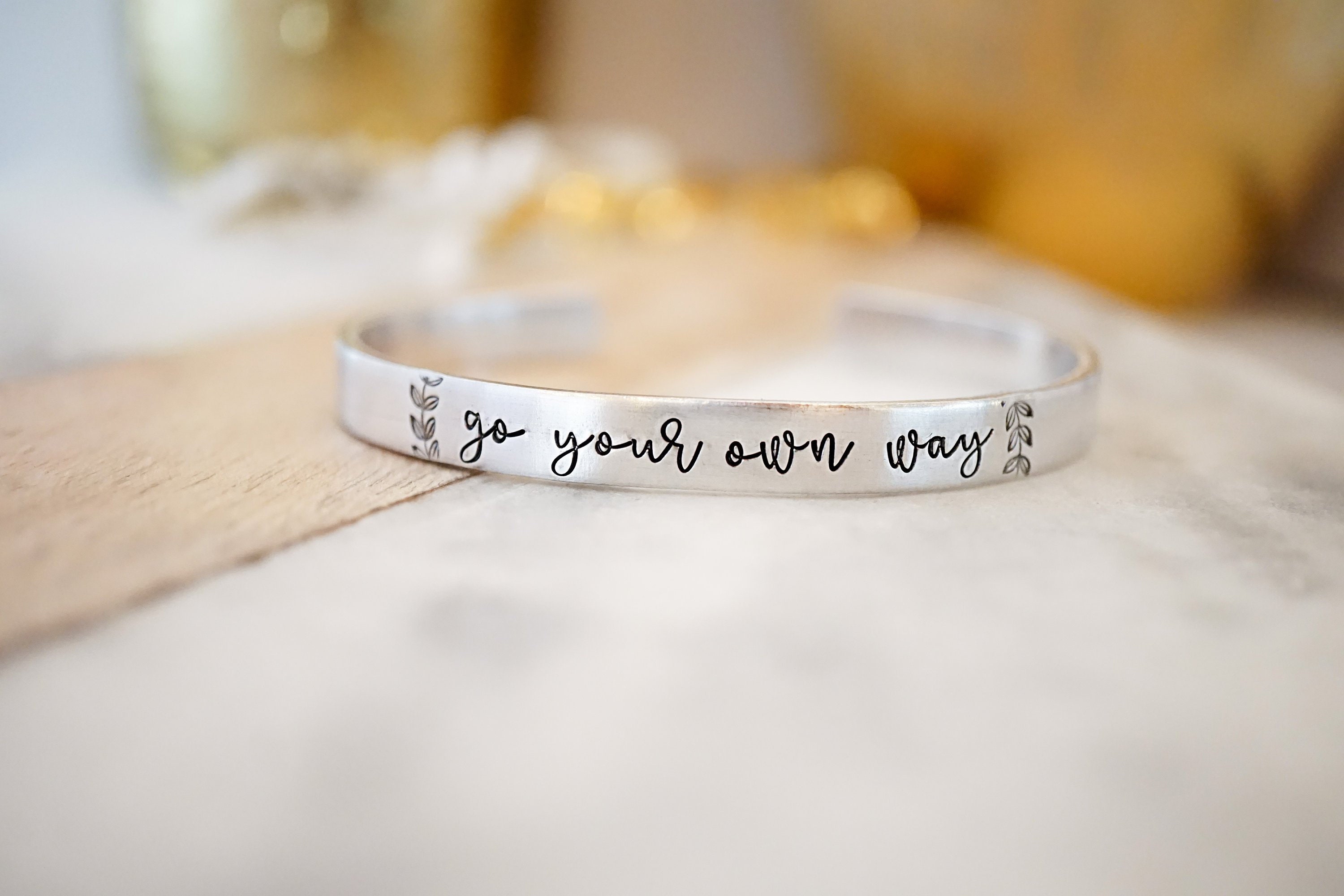 Non jewelry shop gifts for her