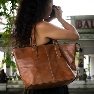 Sac pour appareil photo reflex numérique en cuir - Sac fourre-tout marron avec insert rembourré