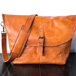 Crossbody messenger in genuine Leather for men and women.  everyday fold over bag in for laptop or travel bag. Handmade anniversary gift.