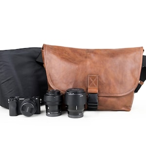 LETI Camera Large - Messenger Camera Bag with Insert in soft genuine Leather, crossbody shoulder bag with soft adjustable padded strap