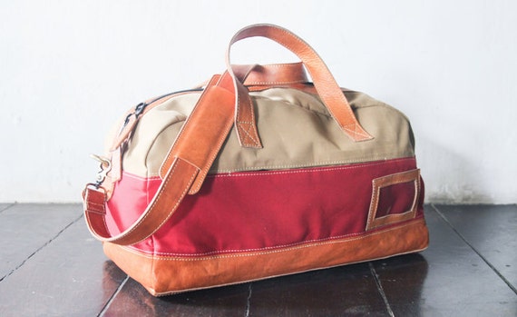 weekend bag, overnight bag, carry on, bag, travel bag, canvas leather bag, duffel bag, carry on bag, Handmade, shoulder bag , red and creme