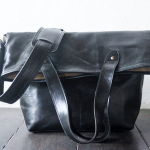 sac messager en cuir avec couvercle rabattable, fourre-tout ou sac à provisions pouvant être utilisé comme sac à bandoulière croisé, cuir noir véritable