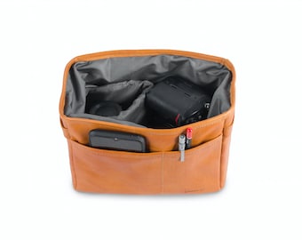 Camera bag insert in genuine leather, camera case and protection for DSLR, padded for camera gear and lenses, colour tan