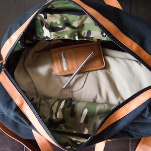 Large duffle weekend bag and travel bag, handmade in canvas and genuine leather, gift for men and women, black with camouflage lining