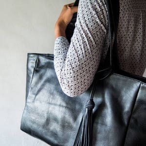 Leather Tote Bag, CarryAll, Shoulder Bag, Laptop, MacBook, Shopping Bag, leather handbag, for women, Handmade tanned genuine Leather