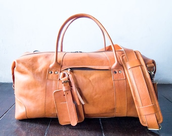 leather travel and weekend bag for men and for women, handmade duffle and holdall, Anniversary gift in brown colour, Brown and personalized.