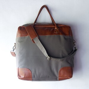Leather Travel Bag Overnight Bag Weekend Bag - Waxed canvas and genuine Leather Waxed canvas - Handmade - tanned and faded green