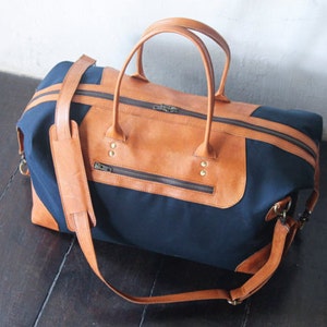 Waxed canvas and leather weekend and travel bag for men and women. Handmade carry on duffel and travel bag. Anniversary gift in navy blue image 2