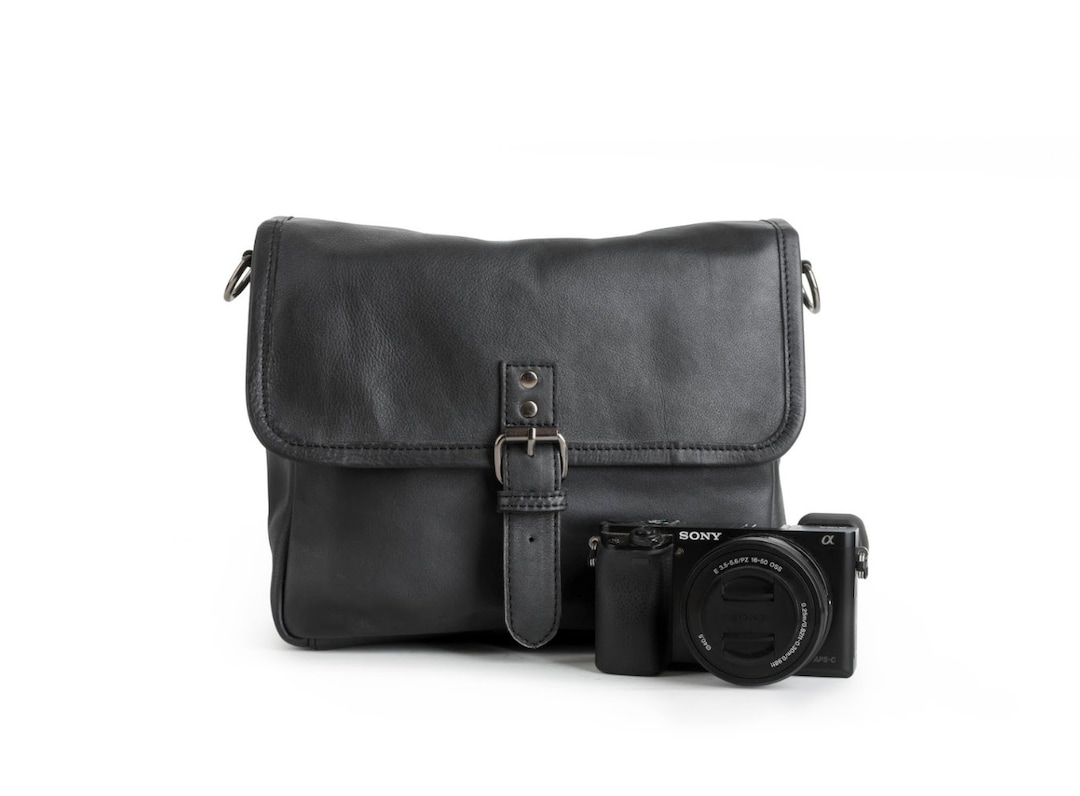 DSLR Camera Bag With Insert and Casing. Shoulder Camera Bag for Men and Women in Genuine Leather