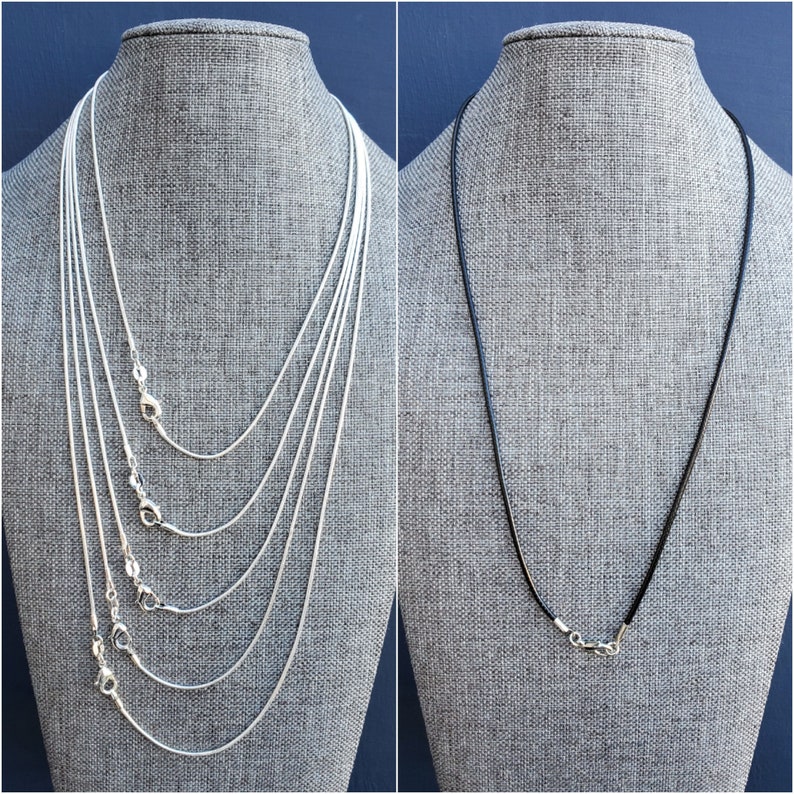 Damask Pendant Washer Necklace