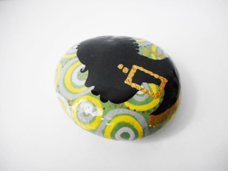 Gifts Under 30 Fine Art On Rocks Decorating Ideas Three Black Queens Afrocentric Collectable Paperweights Home Living Office Aloli Ru - Afrocentric Decorating Ideas Gifts Under 30 Fine Art On Rocks Decorating Ideas Three Black Queens Afrocentric Collectable Paperweights Home Living Office Aloli Ru - Afrocentric Decorating Ideas