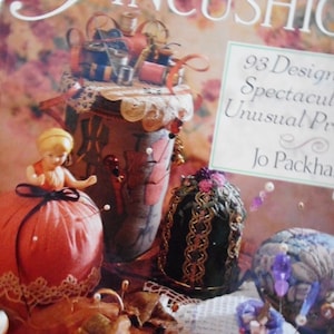 Pincushions , Vintage Books, 1995 DIY Pincushion Projects