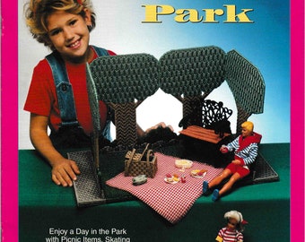 DOWNLOAD DIGITALE Libretto con modelli di tela di plastica Barbie Carry & Play Park