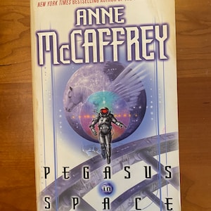 Pegasus in Space autorstwa Anne McCaffrey - 2001 Del Rey