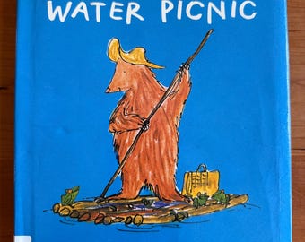 The Bear's Water Picnic by John Yeoman and Quentin Blake - 1970 MacMillan - Ex-Library