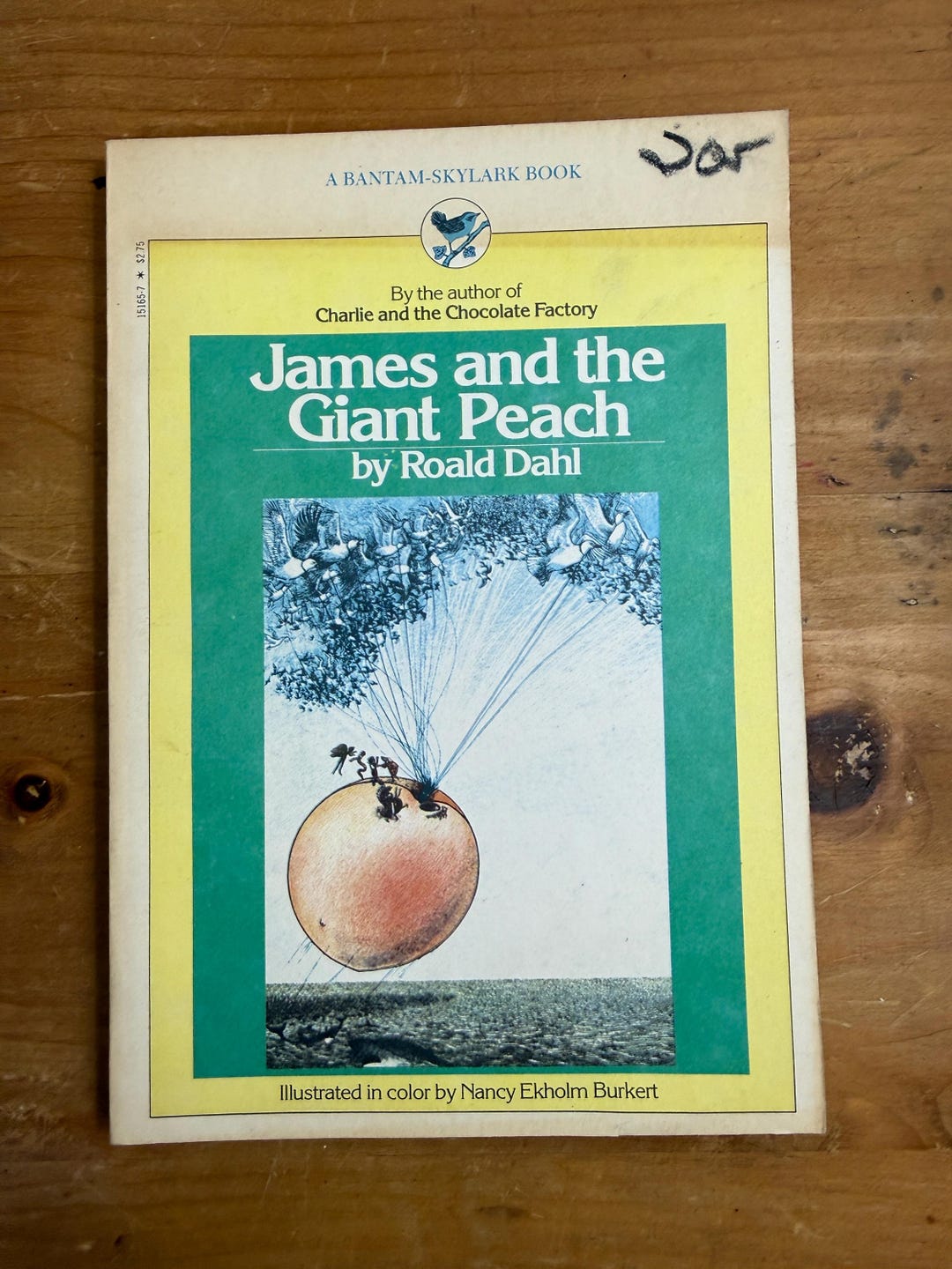 James and the Giant Peach by Roald Dahl - Illustrated by Nancy