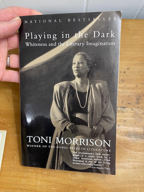 Playing in the Dark Whiteness and the Literary Imagination by