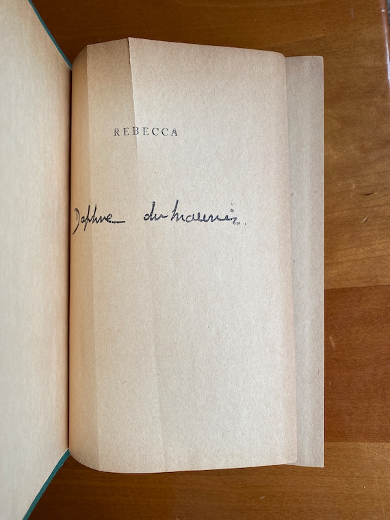 REBECCA  Daphne du Maurier 初版本 希少 パネライ 希少 Rebecca by AbeBooks - Edition First Maurier